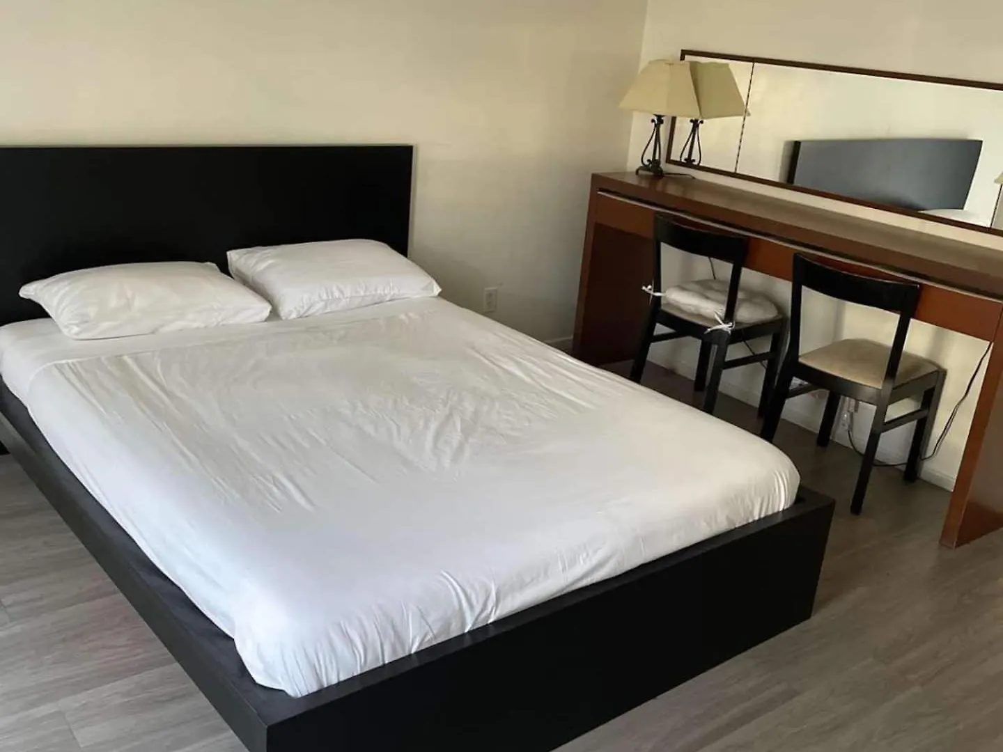 2 To 6 Bedroom Walk To Strip Mgm Casino Shop Club Las Vegas