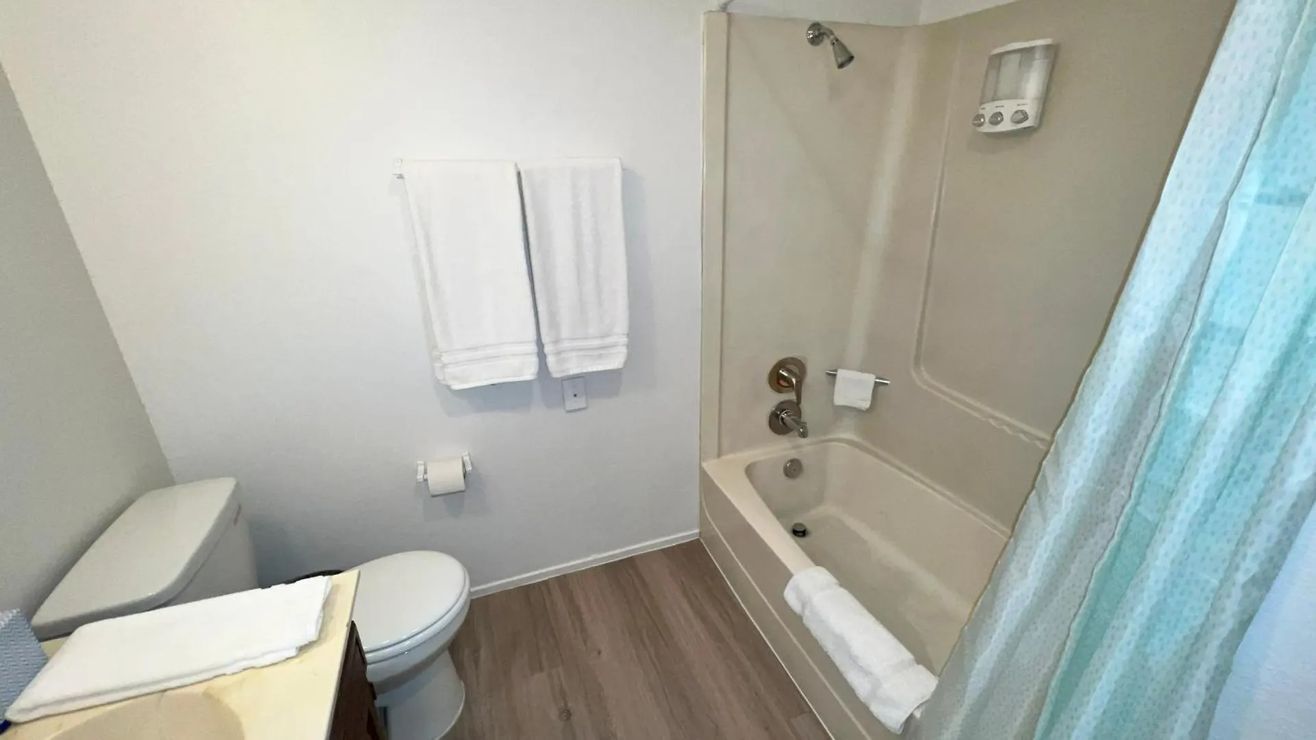 2 To 6 Bedroom Walk To Strip Mgm Casino Shop Club Las Vegas